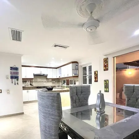 Habitacion De Lujo Con Aire Acondicionado En Condominio Privado Cartagena Exterior photo